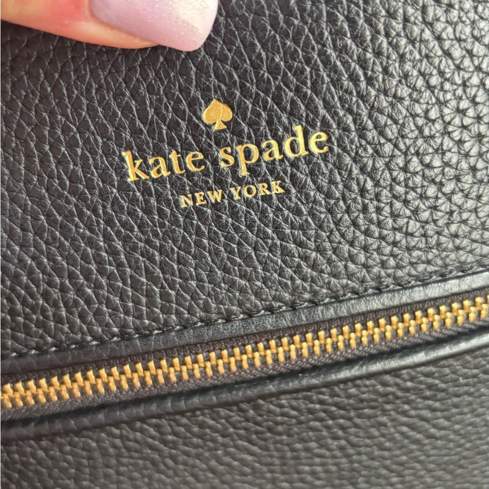 Authentic Kate Spade pebbled leather zip top large Tote with tassels - Picture 13 of 15